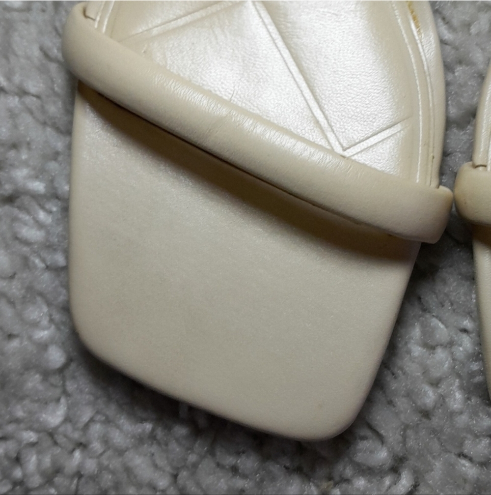 ZARA CREAM PUMPS Size 9 - Picture 9 of 14